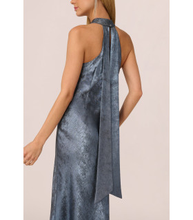 Vestido de sirena metalizado con escote halter