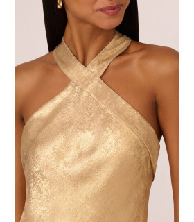 Vestido de sirena metalizado con escote halter