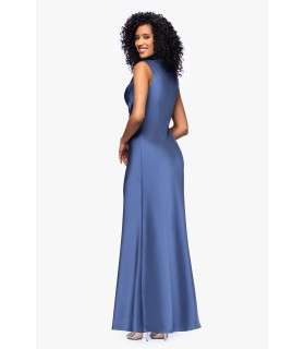 Vestido de satén con escote drapeado y mangas cortas