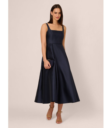 Sleeveless midi dress with square neckline in mikado