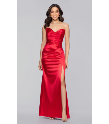Strapless dress with leg slit