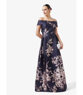 Vestido de corte A con hombros descubiertos