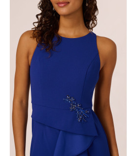 Vestido halter de crepé con volantes en la cintura