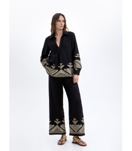 Linen suit with pyramid embroidery