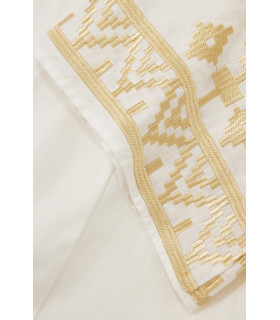 Vestido con mangas acampanadas bordadas