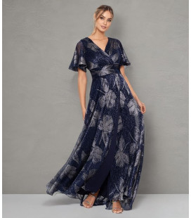 Vestido con escote en V, mangas cortas y volantes