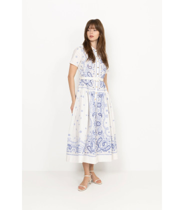 Short-sleeved shirt dress with buttons down the front