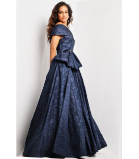 Vestido de un hombro de corte A