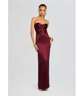 Vestido sin tirantes con nudo en el busto
