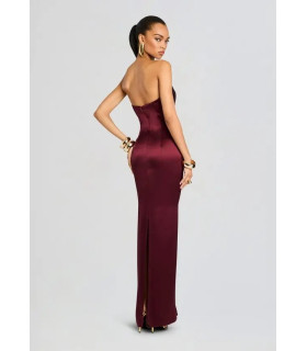 Strapless dress with a knot at the bust