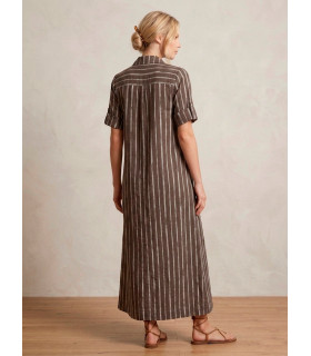 Long linen tunic with lapel collar and button closure at the front
