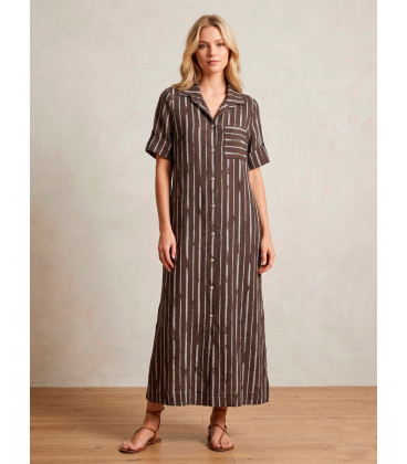 Long linen tunic with lapel collar and button closure at the front