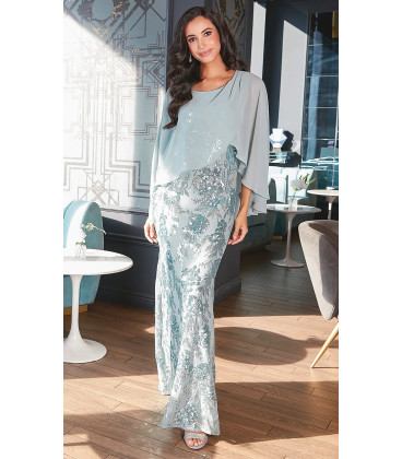 Vestido de cuello redondo con lentejuelas bordadas