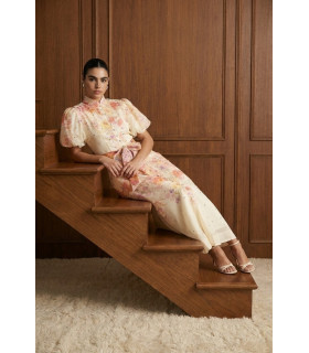 Vestido con mangas abullonadas y estampado floral