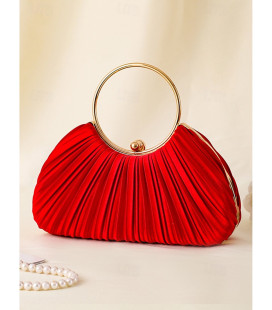 Bolso de mano de terciopelo plisado con asa de anilla dorada