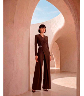 Long-sleeved jumpsuit with metal piece