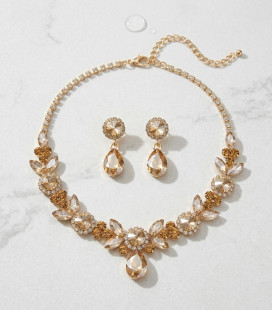 Necklace and Earrings Set with Crystals